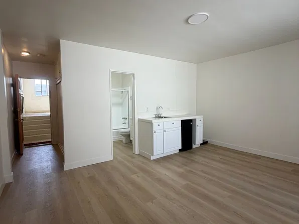 e948, 948 11th St APT 12, Santa Monica, CA 90403