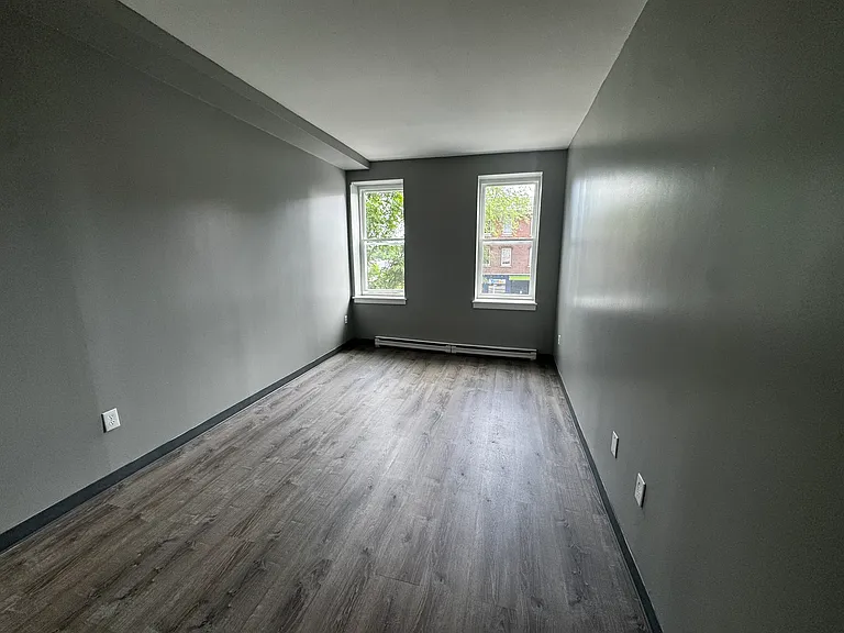 301 Main St #206 — Photo 5