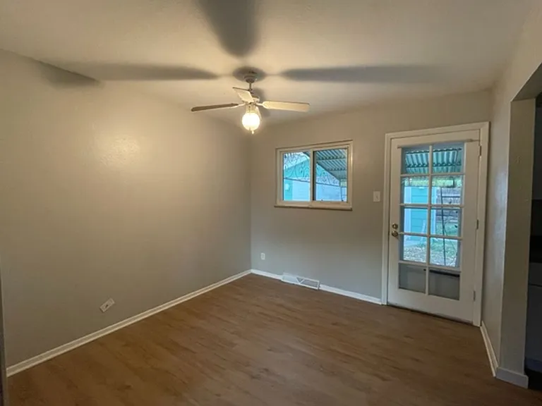 387 S Queen Cir — Photo 7