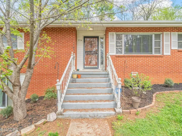3724 Timber Cir, Knoxville, TN 37920