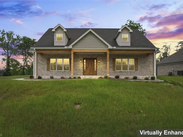 136 Reserve Dr, Mocksville, NC 27028