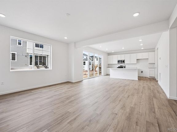 5th image of 489 S Salida Street