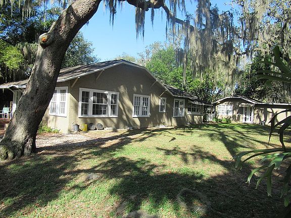 3rd image of 412 Rose Ave