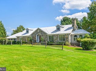 8313 Stable Gate Rd, Warrenton, VA 20186