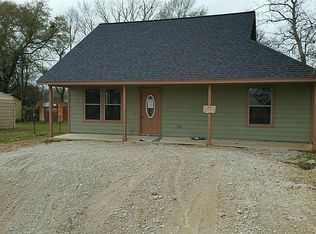 209 6th St #B, Dobbin, TX 77333