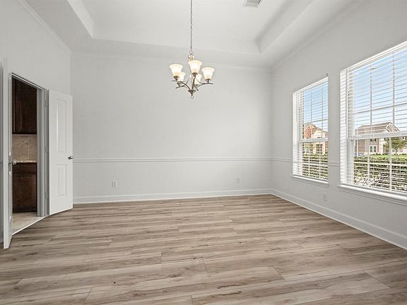 4th image of 14807 Kenton Place Ln