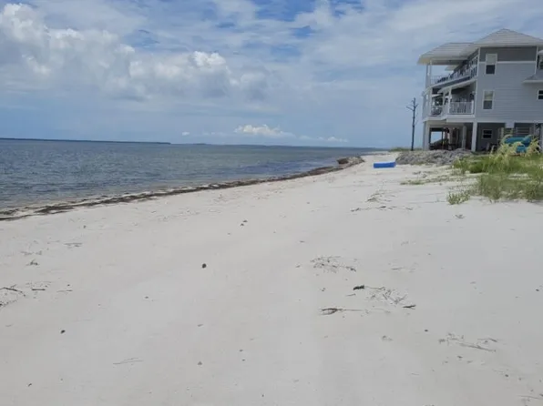 2790 Hidden Beach Rd, Carrabelle, FL 32322