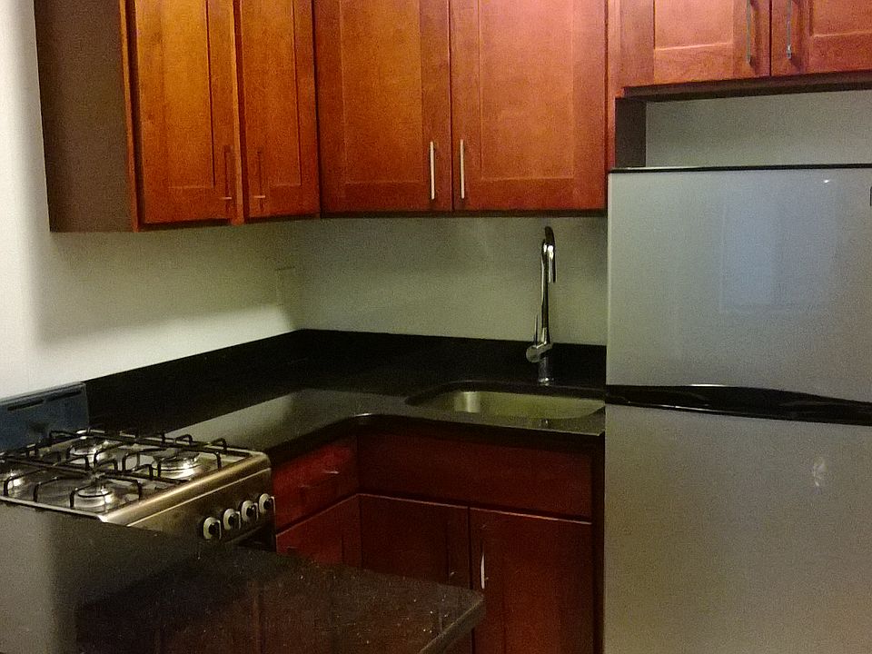 1st image of 9 E 32nd St APT 1H