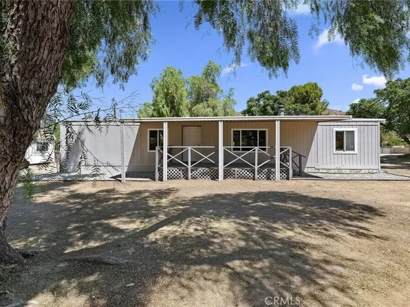 26351 Steinhoff Ave, Hemet, CA 92545