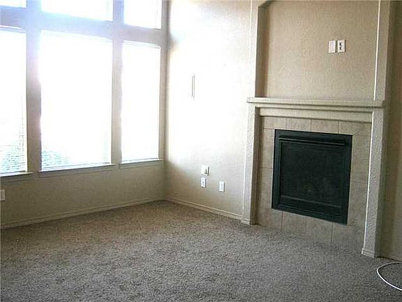3rd image of 12521 Paseo Azul Dr