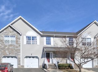 6 Ashley Ct #606, Somerset, NJ 08873