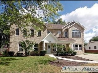 500 E Elk Grove Blvd, Elk Grove Village, IL 60007