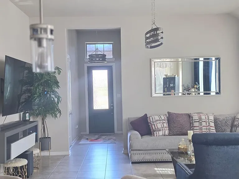 8411 Hunters Cliff Dr — Photo 8