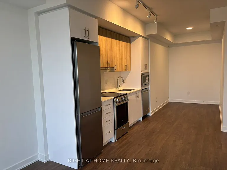 5105 Hurontario St S #2312 — Photo 2