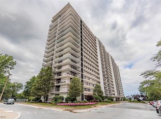 12550 Lake Ave APT 410, Lakewood, OH 44107