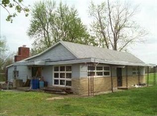 2212 S Morrisville Rd, Bolivar, MO 65613