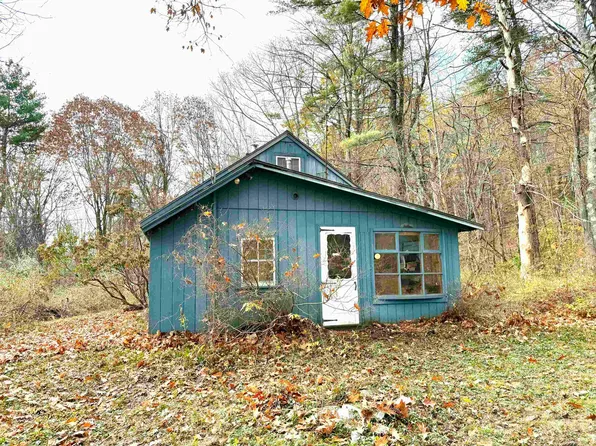 467 Dennison Pond Road, Francestown, NH 03070