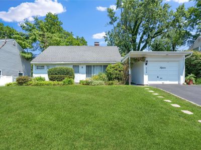 15 Wakefield Avenue, Port Washington, NY, 11050