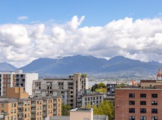 550 Taylor St #1205, Vancouver, BC V6B 1R1