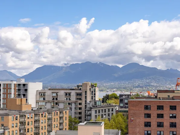550 Taylor St #1205, Vancouver, BC V6B 1R1