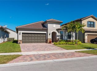 8371 Pedigree Cir, Lake Worth, FL 33467