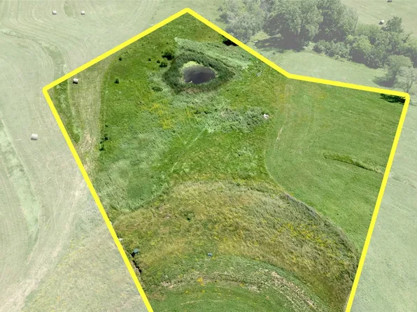 20 112th Ct, Winterset, IA 50273