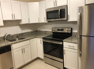 298 Grove St #1, Auburndale, MA 02466