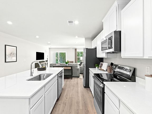 2nd image of 780 Sinker Ln