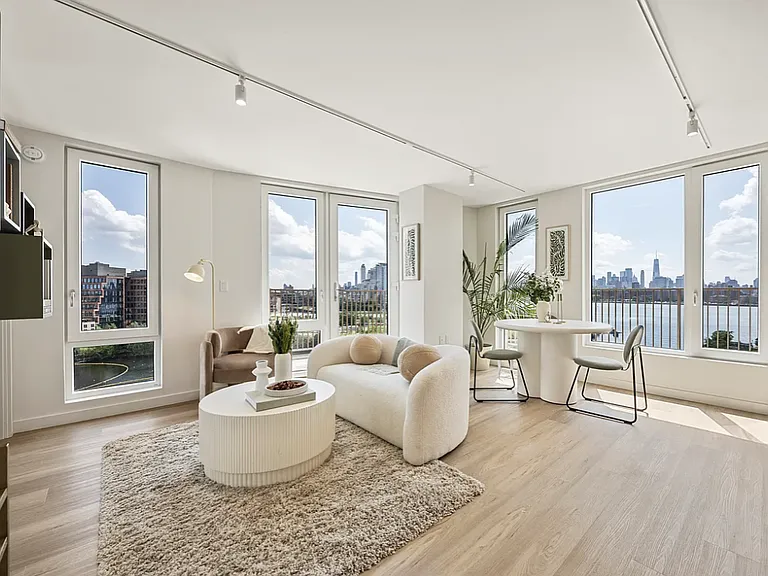 16 West St #W305 — Photo 1