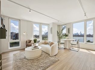 16 West St #W305, Brooklyn, NY 11222