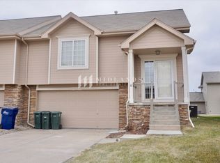 19732 Marinda St, Omaha, NE 68130