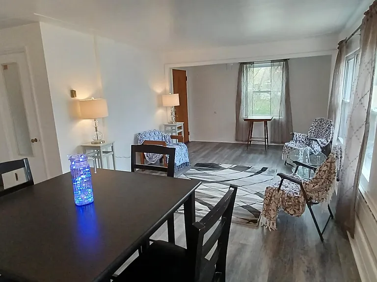 232 N Lake St SE #1 — Photo 6