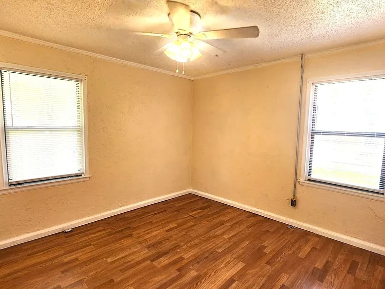 522 E Curtis Dr — Photo 15