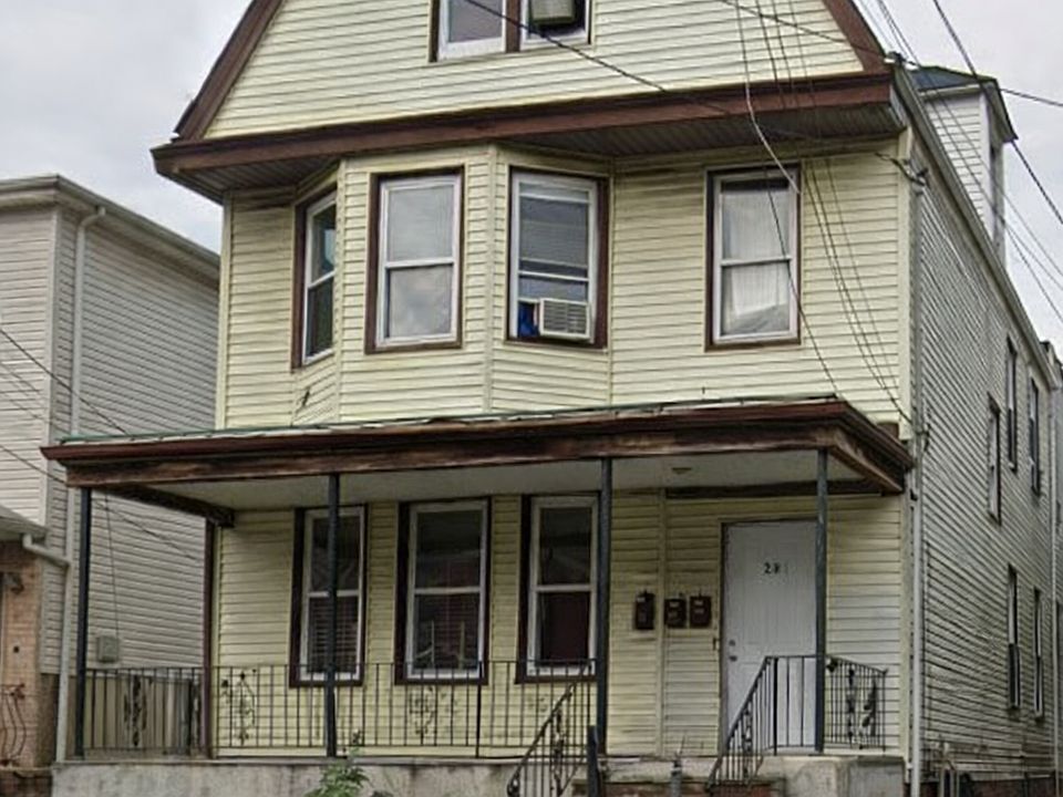 1st image of 291 S 11th St #3