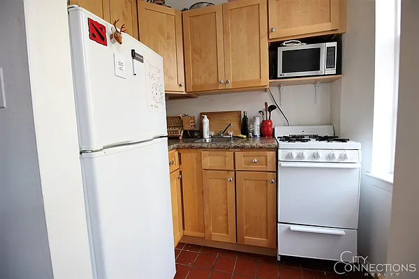 Rented by City Connections Realty | media 14