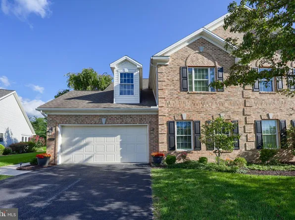 458 Quiggley Cir, Harrisburg, PA 17112
