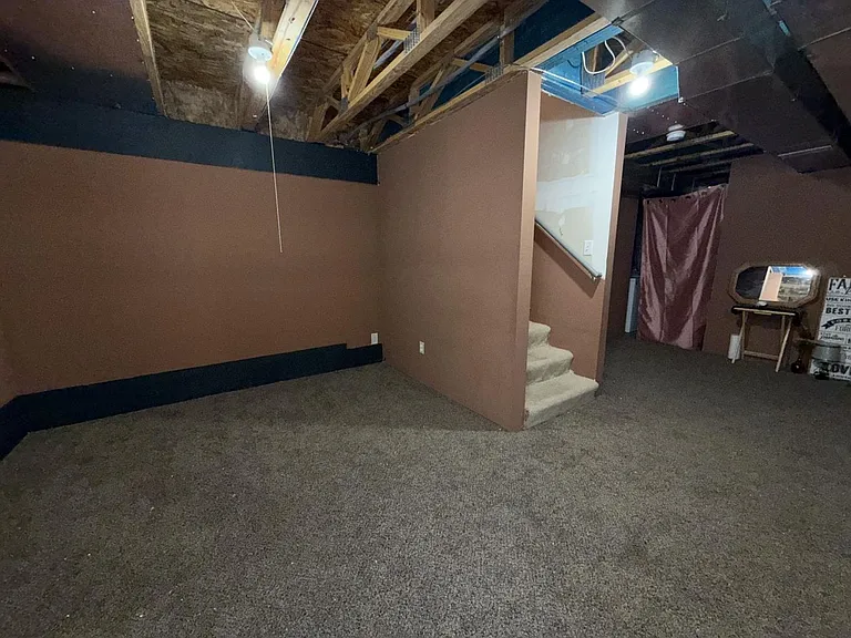 1835 Basston Dr — Photo 22