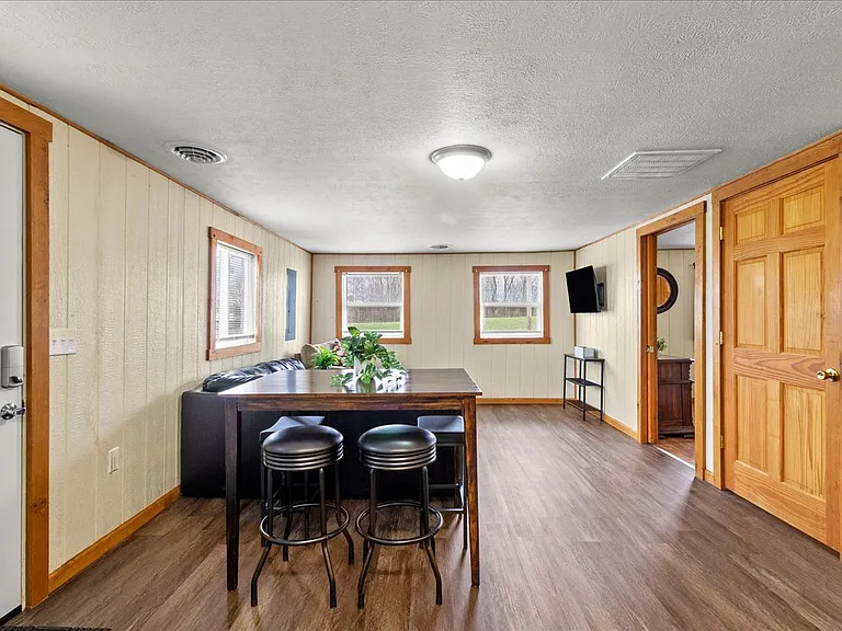 15583 N State Route 235 — Photo 3