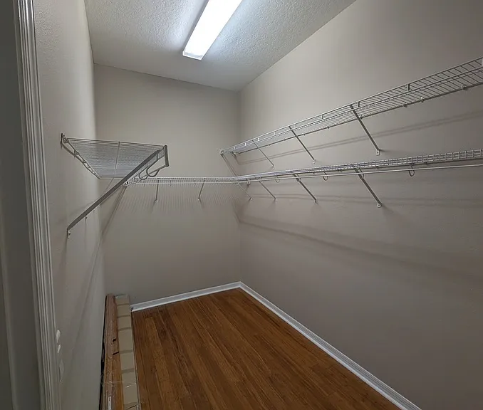7730 Crescent Palm Dr — Photo 26