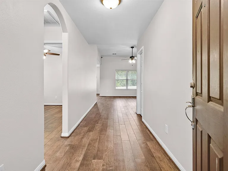 30822 W Lost Creek Blvd — Photo 3