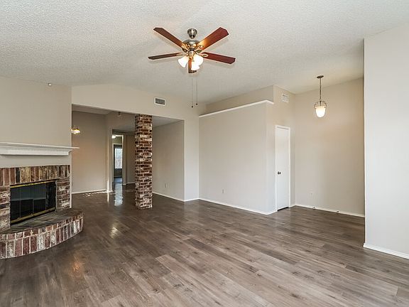 5th image of 7900 Flowertree Ct