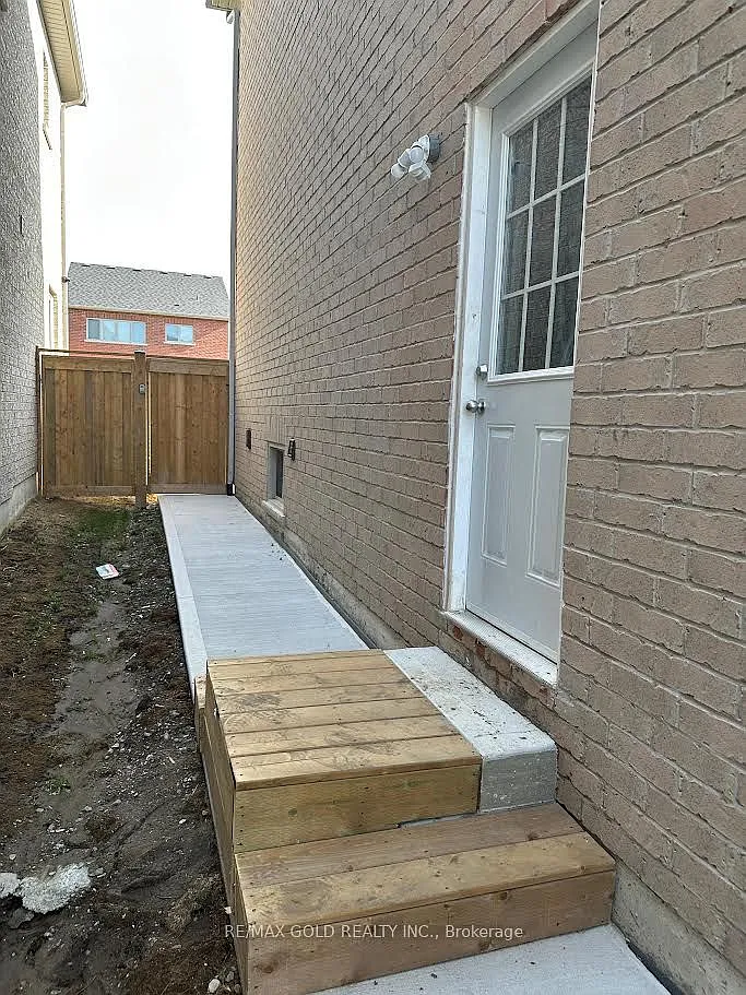 Building Photo - 1261 Stevens Rd #BASEMENT