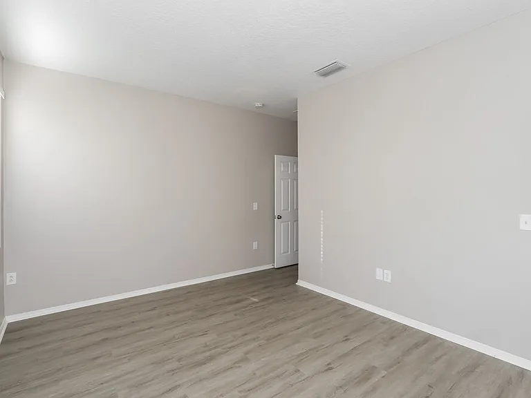 4064 Festival Pointe Blvd — Photo 9