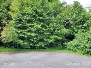 11 Little Creek Ct, Leicester, NC 28748