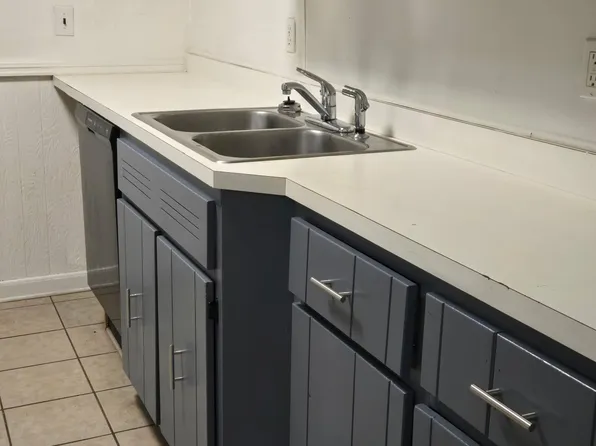 1708 Tustin St, Pittsburgh, PA 15219