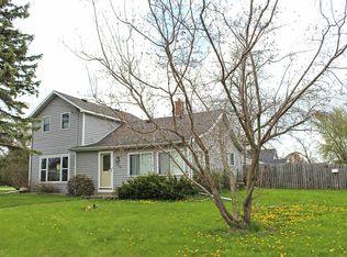 526 Ash St, Omro, WI 54963