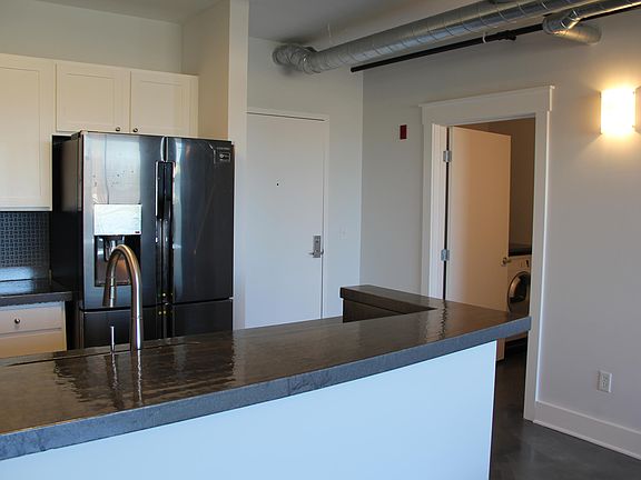 5th image of 600 Broadway Ave NW APT 604