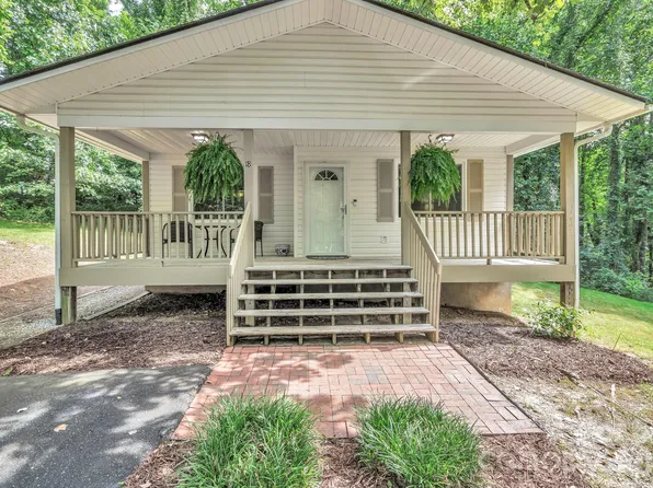 18 McTindal Cir, Asheville, NC 28803