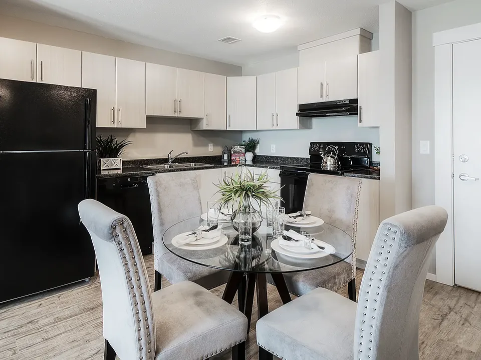 525 Cabot Lndg W