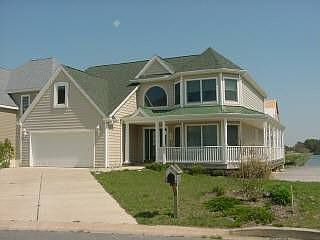 13512 Yellow Banks Court